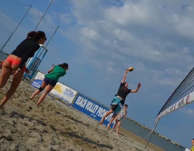 16° KIKLOS SAND VOLLEY GIUGNO