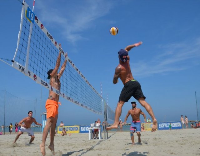 16° KIKLOS SAND VOLLEY GIUGNO