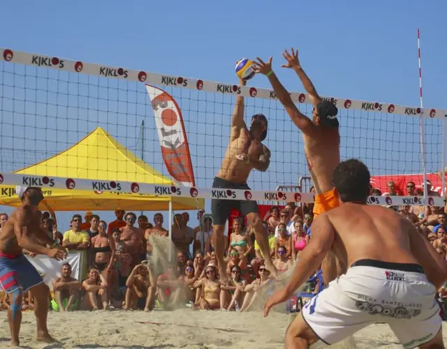 16° KIKLOS SAND VOLLEY GIUGNO